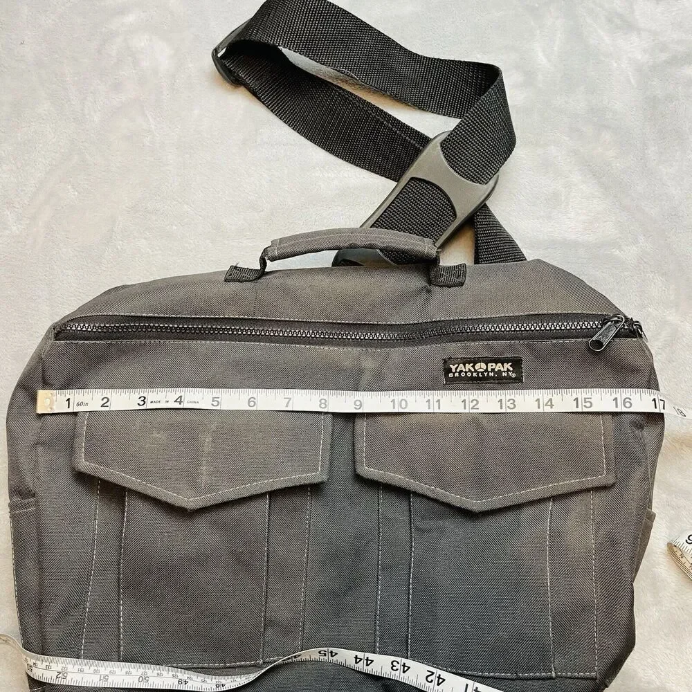 Yak Pak Brooklyn‎ New York Crossbody Messenger Bag Dark Gray Laptop Computer